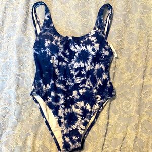 Gap swimsuit, NWT